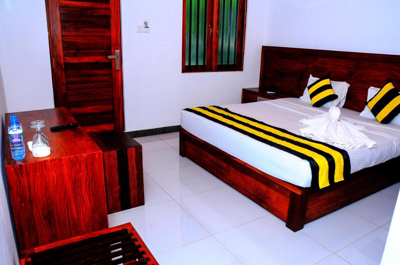 Happy Banana Hotel Unawatuna Εξωτερικό φωτογραφία