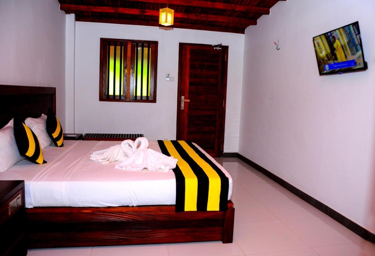 Happy Banana Hotel Unawatuna Εξωτερικό φωτογραφία